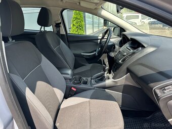 Ford Focus 2011 - 10