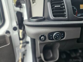 Ford Transit 2.0 TDCI 96 KW 6 míst 8/2020 - 10