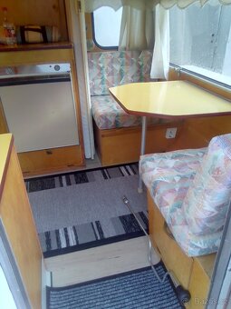 Karavan Wilk rok 1963 veterán. - 10