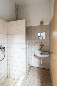 Pronájem obchodního prostoru (48 m2) na ulici Slévárenská -  - 10