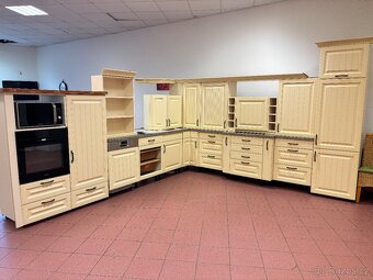 Prodám luxusní kuchyňskou linku Nobilia Castello Provance - 10