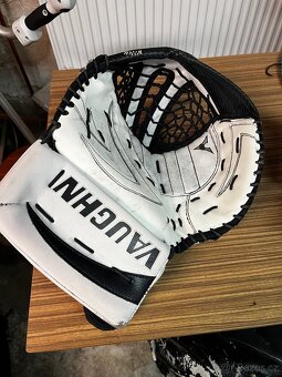 Brankářská vystroj - 10