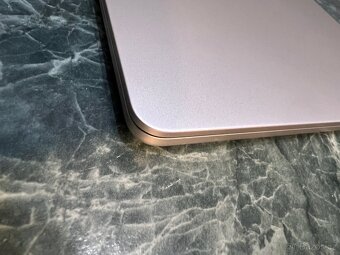 MacBook Air 13,6 M2 [8gb/256gb] záruka - 10
