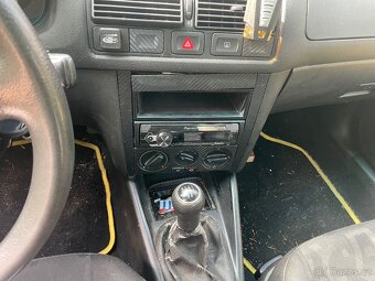 VW GOLF 4 1.6 SR r.v. 1998 - 10