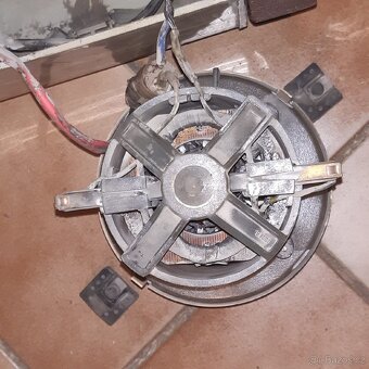Motory ETA - 10