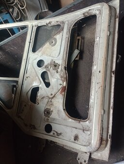 Prodám použité dily škoda 100 - 10