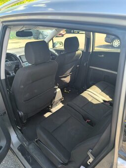 Toyota Corolla Verso 2.2 D-4D, spotřeba 6,3 l, bez investic - 10