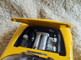 Prodám Lotus Elan S/E - 1:18 - Sunstar, použitý - 10