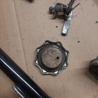 Babetta 210,207:;:;;;:; - 10