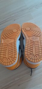 Nike Air Jordan 1 Yellow Toe - 10