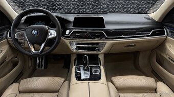 BMW 740d xDrive,G11,M paket,ČR,TOP STAV,aktivní výfuk - 10