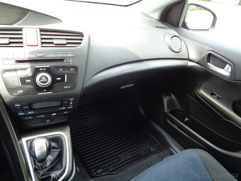 HONDA CIVIC 1.4 i-VTEC KOUPENO ČR,1.MAJITEL,SERVISKA - 10