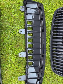 Škoda Fabia přední nárazník - 10
