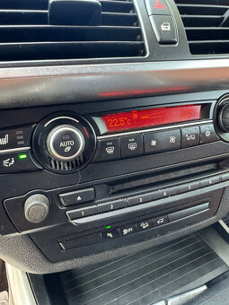 BMW X5 3.5sd xDrive – M paket, Individual – 2011 - 10