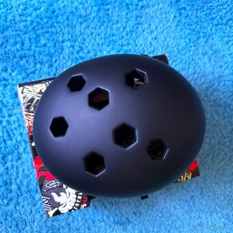 NOVÁ Chilli helma Inmold černá M (55-58 cm) - 10