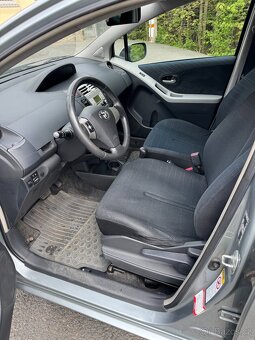 Toyota Yaris, automat, pravidelný servis i provoz v ČR - 10