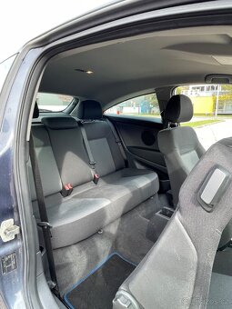 Opel Astra H 1.6 GTC - 10