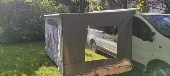Renault Trafic 1,9 se spací vestavbou, obytný - 10