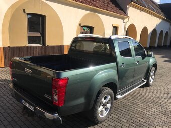 Isuzu D MAX 2,5 TD 120kW - 10