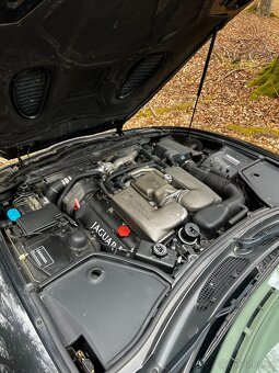 Jaguar XKR 4.0 V8 Supercharged - 10