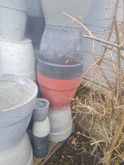 Prodám betonové květináče - 10