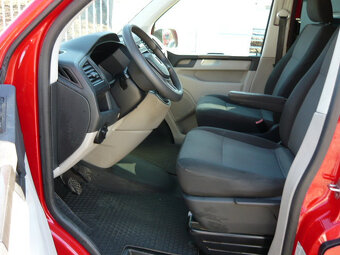 VOLKSWAGEN TRANSPORTER 2.0 TDI 8 MÍST - 10