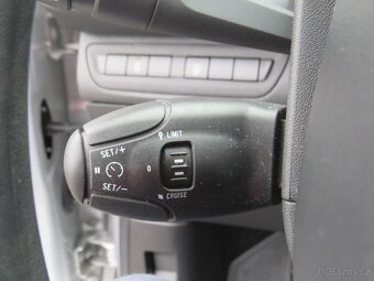 Peugeot 208 1.0i , 50 kW benzín, 2016 - 10