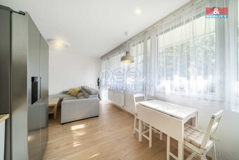 Prodej bytu 3+kk + L, 63 m², Praha, ul. Veltruská - 10
