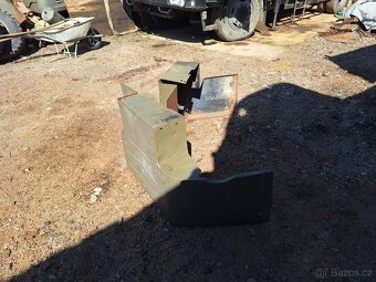 Blatníky praga v3s - 10