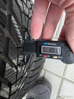 215/65/17 Zimní pneumatiky Hankook i cept Evo 3 - 10