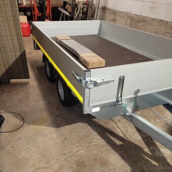 Brzděný přívěs EDUARD  4 - 10