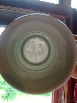 Pěkný starý, porcelánový korbel s průsvitkou na dně - 10