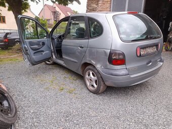 Renault megane scenic 1,6 - 10