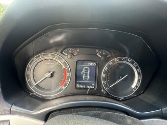 Škoda Octavia 2.0TDI 125kw PD RS - 10