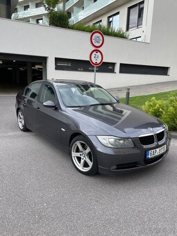 BMW E90 320d - 10
