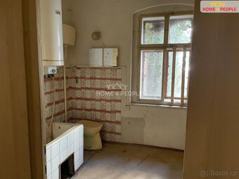 Prodej rodinné domu v centru města Aš - 10