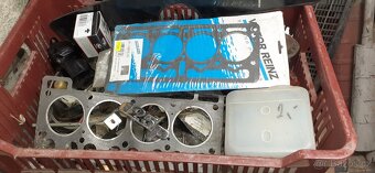 Náhradní díly - 10