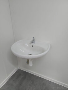 Obytný celoroční modul se šatnou a WC - 10