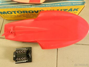 MOTOROVÝ KLUZÁK - DUBENA - 80 léta ČSSR - 10