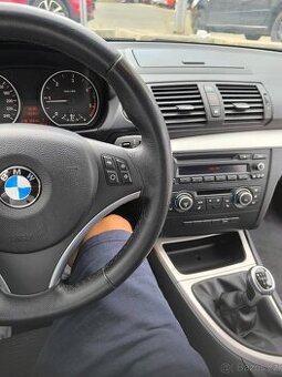 BMW 1 E87 116d 85kw 2011 - 10
