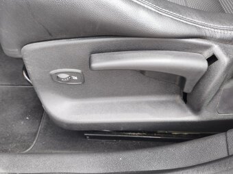 Renault Mégane 1.6 16V , 81 kW benzín, 2011 - 10