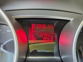 Seat IBIZA 1.2tsi 77kw r.v. 2012 - 10