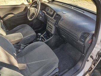 Opel Zafira 2,0Dti - 10