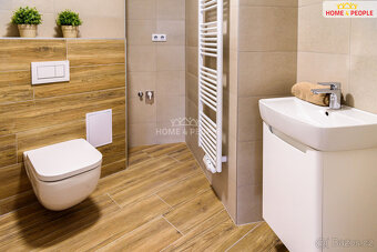 Krásný apartmán 3+kk ve Všemině o výměře 65 m² sklep 4 m² a - 10