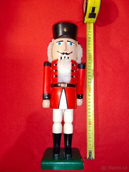 Dřevěné louskáčky 2 ks + Santa hrací - 10