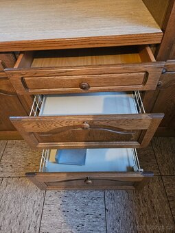 Masivní kuchyňská linka z Německa se spotřebiči - 10