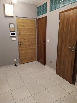 Nabízím k pronájmu byt 2+1 - 10