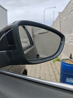 Prodám Volkswagen Passat B7 2.0 tdi, 103kW - 10