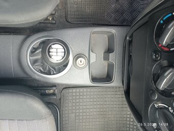 Suzuki SX4 - 10