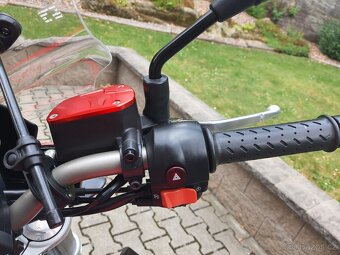 Aprilia Shiver 750 ABS - TOP STAV + VÝBAVA 79.900,- Kč - 10